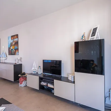 Flat In Belgium With Pool And Views, Cleaning Included * Middelkerke