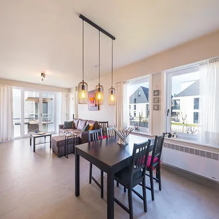 Flat In Belgium With Pool And Views, Cleaning Included Daire