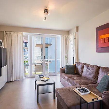 Flat In Belgium With Pool And Views, Cleaning Included Apartment