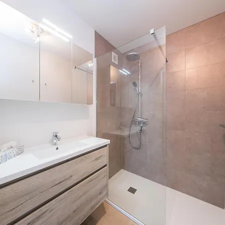 Flat In Belgium With Pool And Views, Cleaning Included Apartment *